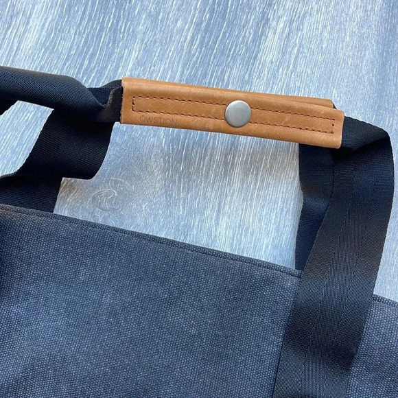 Qwstion Duffle/Backpack Combo Bag, with Flogging Molly Band Logo - Picture 3 of 7